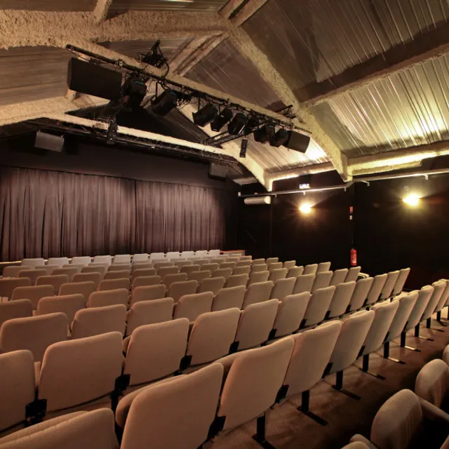 Théâtre De La C