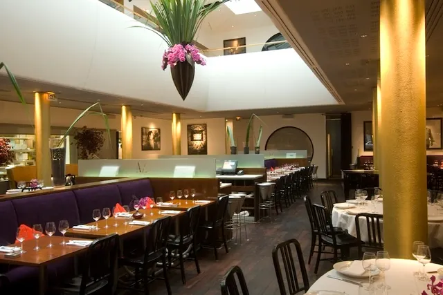 L'Alcazar, le resto chic de la rue Mazarine