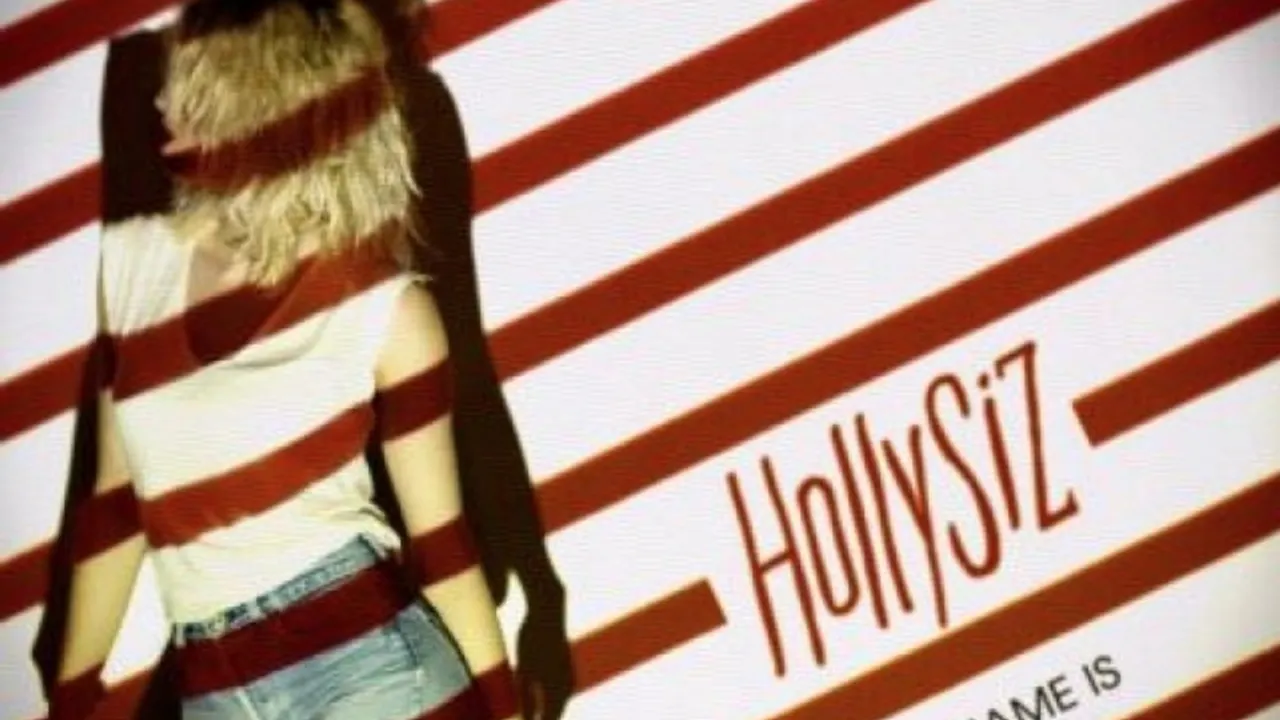 HollySiz