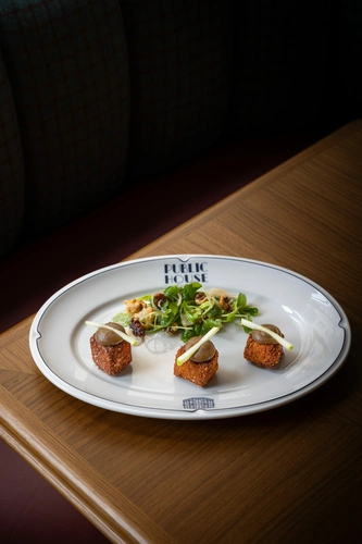 Public House Restaurant Paris