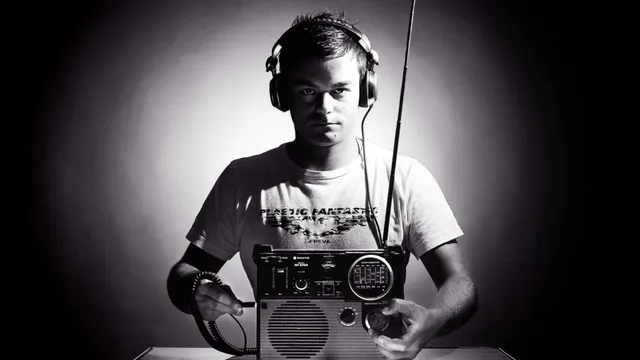CLUB = NICOLAS DUVOISIN + MOGGLI + ADOLPHO&FRANKY