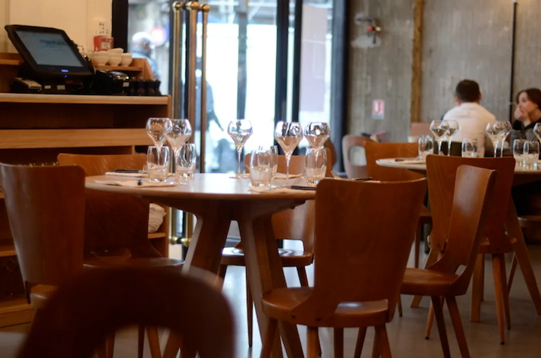 Le 52 Faubourg Saint Denis Restaurant Paris
