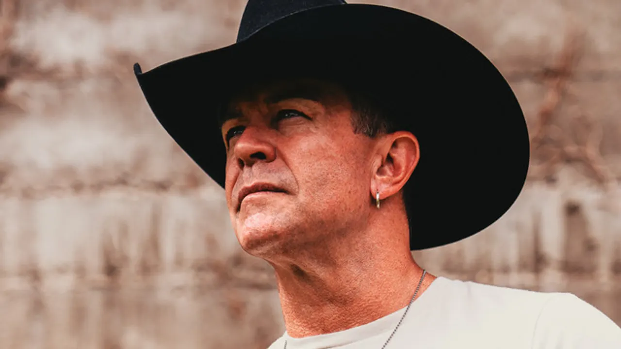 George Canyon and Aaron Pritchett « A Coast To Coast Cowboys Christmas 2 »