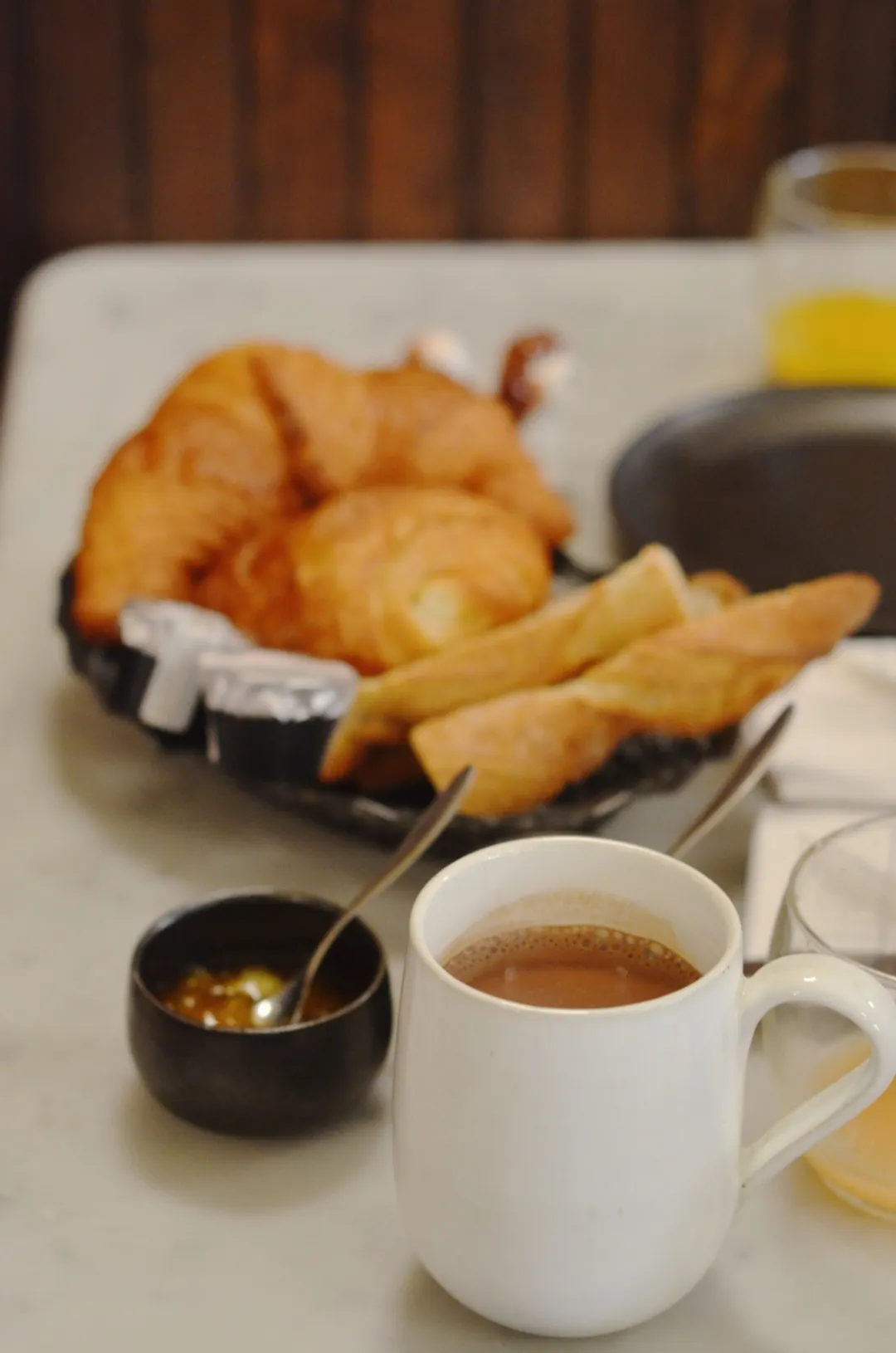 Aux Prés Restaurant Paris
