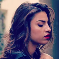 Roxane T