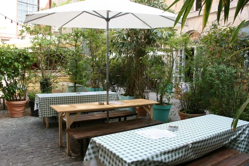 Le Jardin Municipal Bar Restaurant Paris