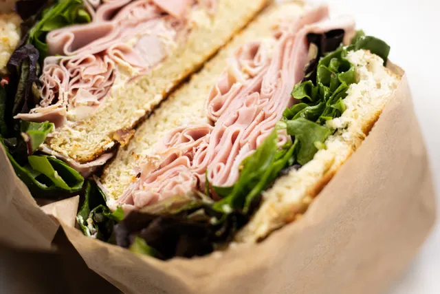 Julien Serri ouvre Baciato, un popup de street food italienne aux Galeries Lafayette Gourmet