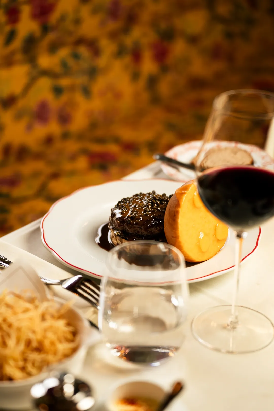 Le Boudoir du Raphael par Akrame Restaurant Paris