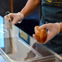 Leoni's Deli