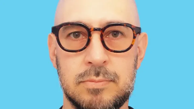 MARK DE CLIVE-LOWE