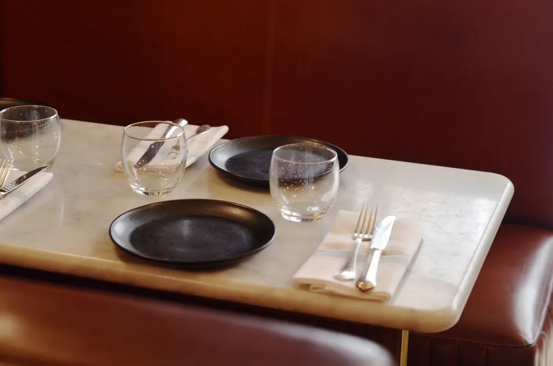 Aux Prés Restaurant Paris