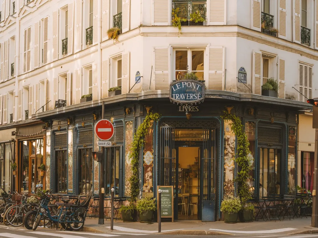 Le Pont Traversé Restaurant Paris