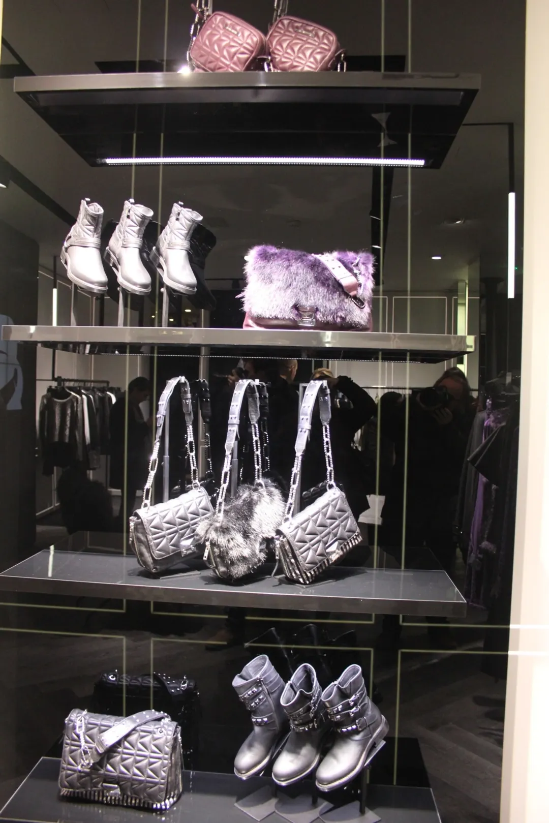 Le Karl Lagerfeld Store - Saint Germain Shop Paris