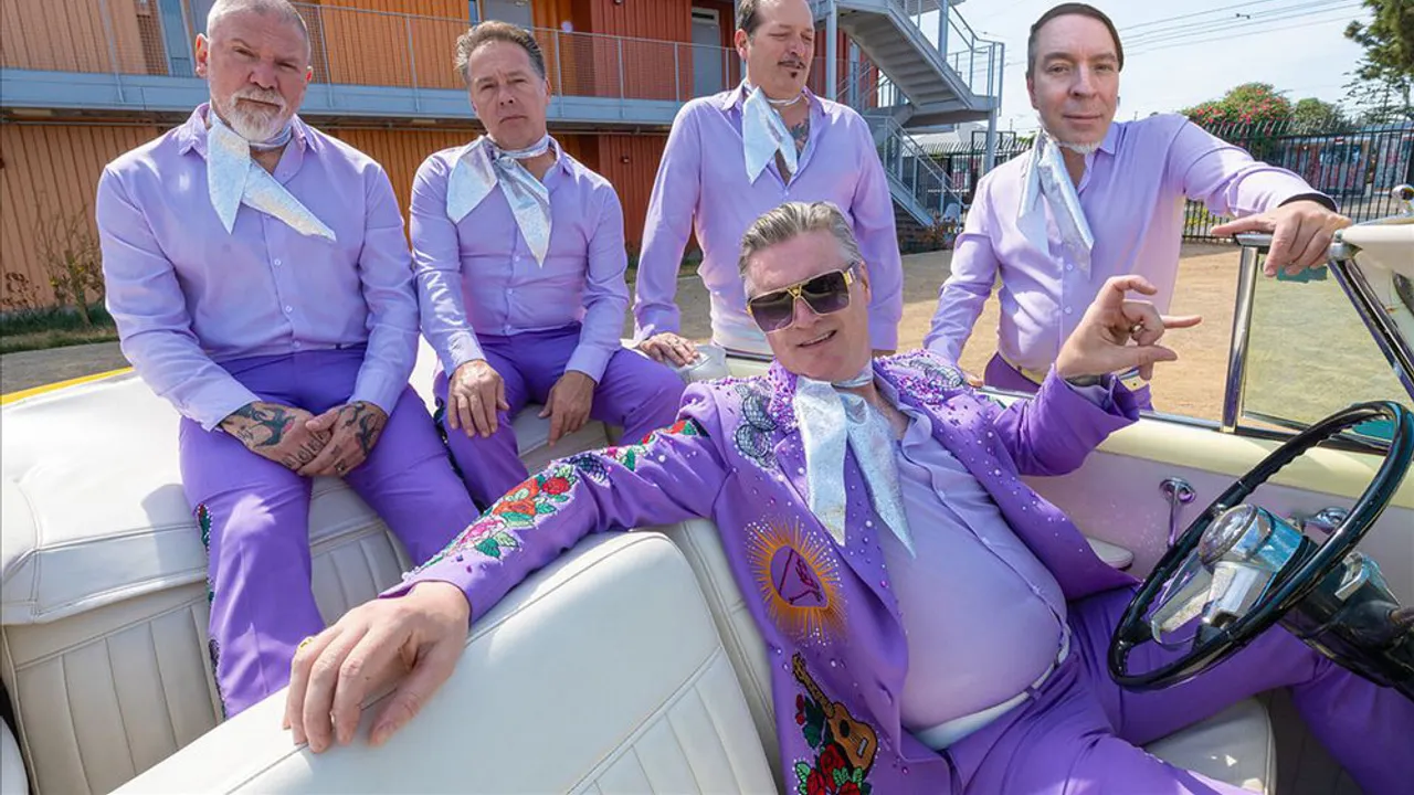 Me First and The Gimme Gimmes + Guest