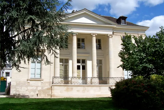 Le Pavillon Carré de Baudouin