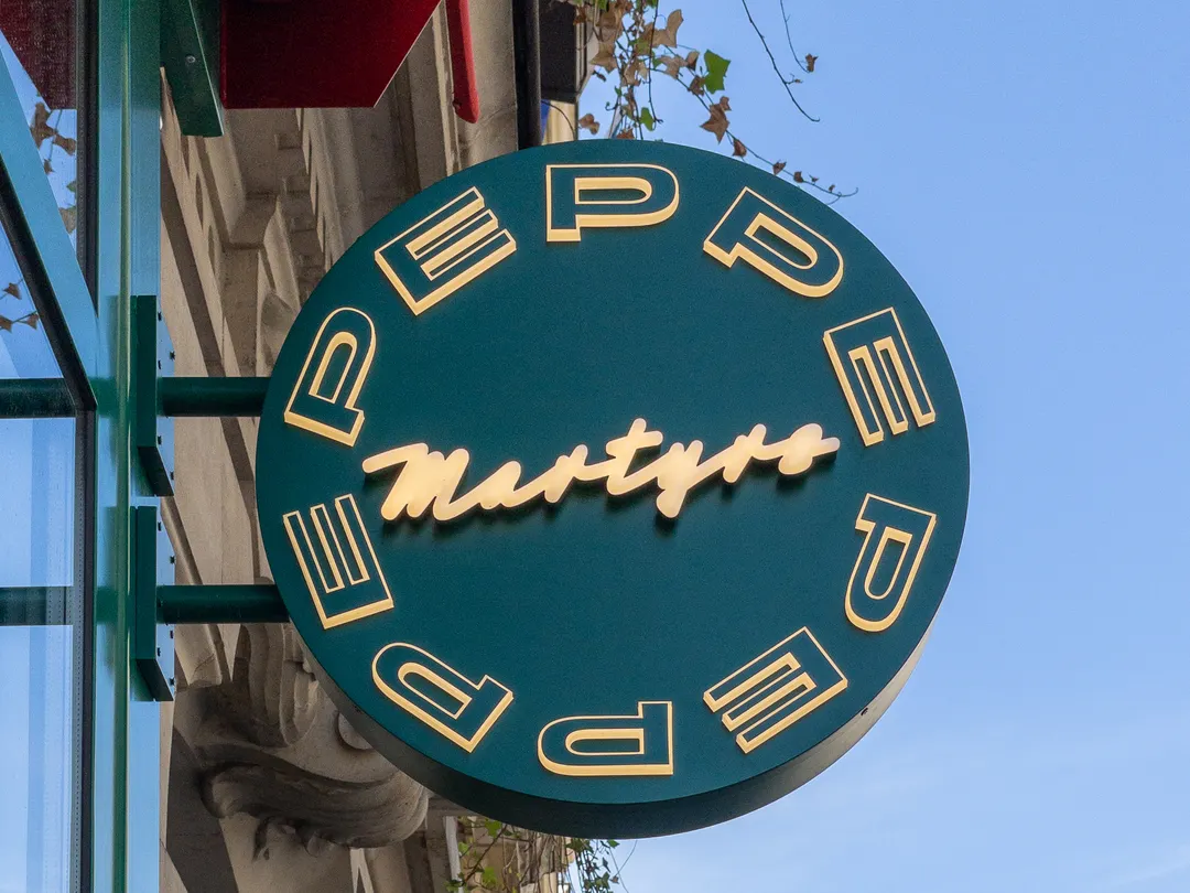 Peppe Martyrs Restaurant Paris