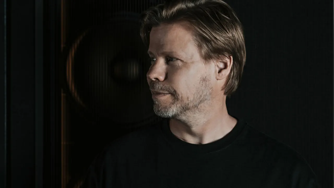 Guettapen Invites : Ferry Corsten (Connect Album Show)