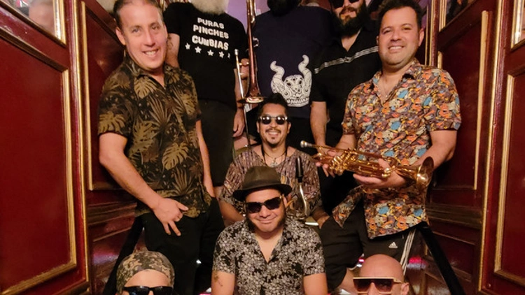 Massilia cumbia session 3 : Chico Trujillo + la kamba