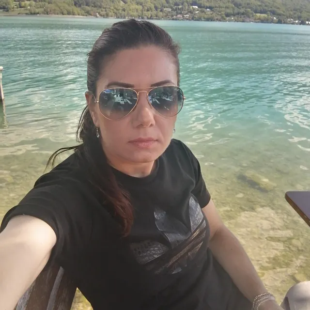 Paula T