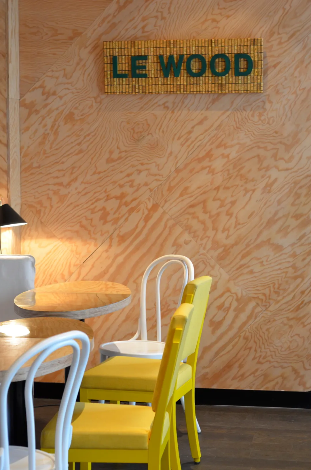 Le Wood Bar Restaurant Paris