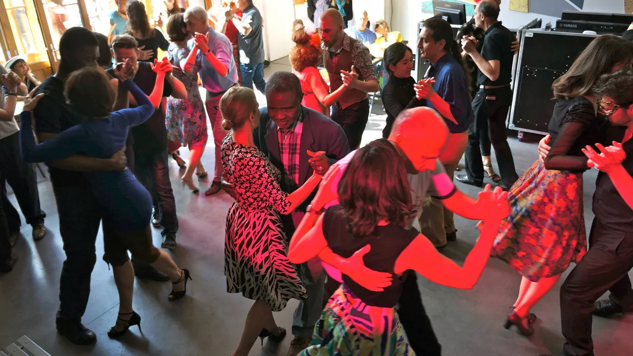 Bal tango I Le Hasard Ludique