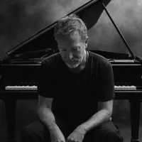 Tom Snare