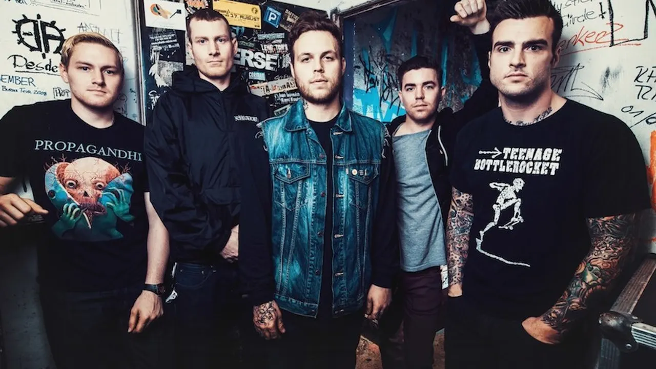 Stick To Your Guns + deez nuts en concert