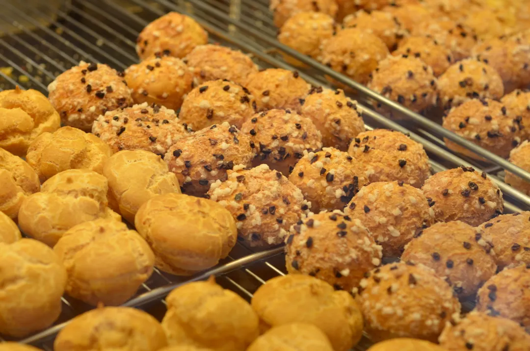 Choux d'Enfer by Michalak Shop Paris