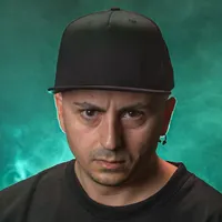 Alien T