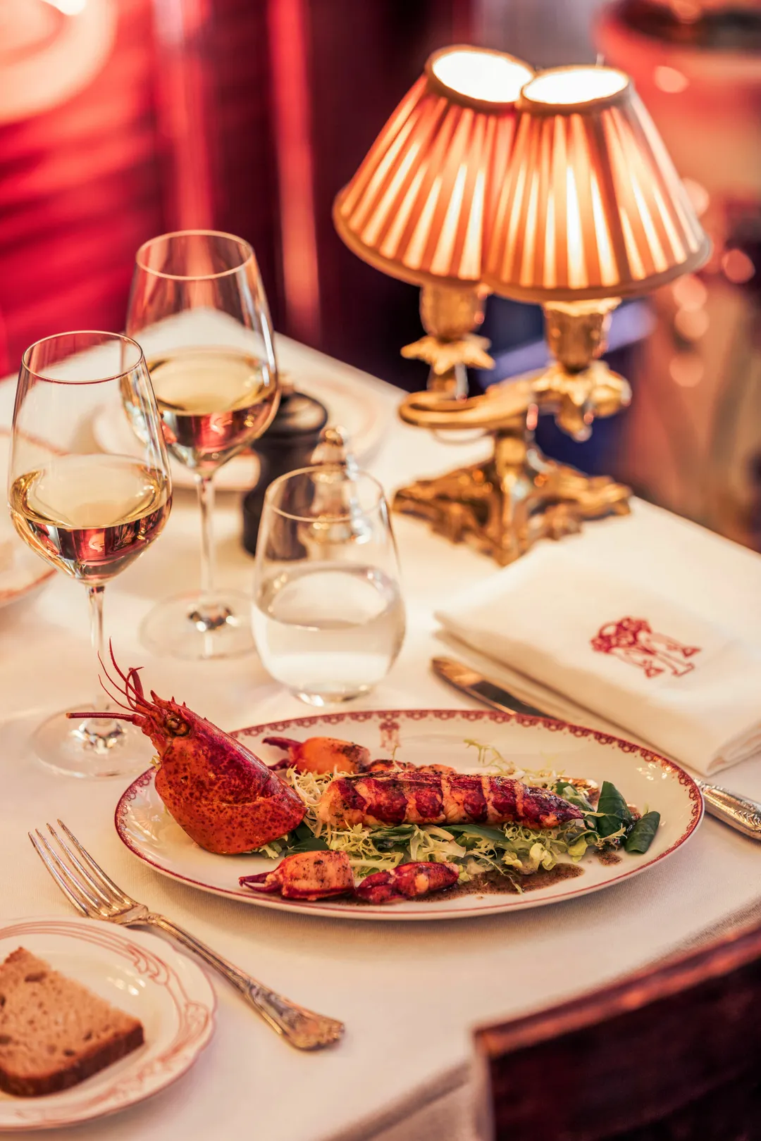 Maxim's Restaurant Bar Paris