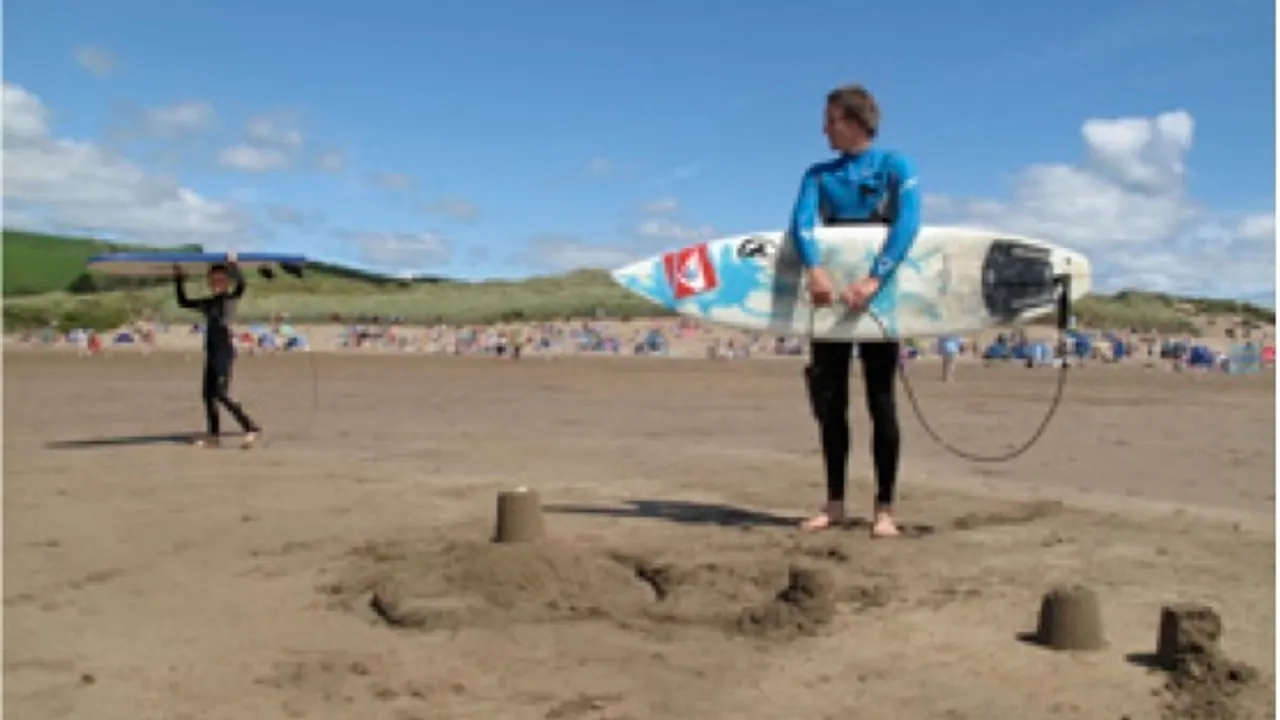 BEN HOWARD