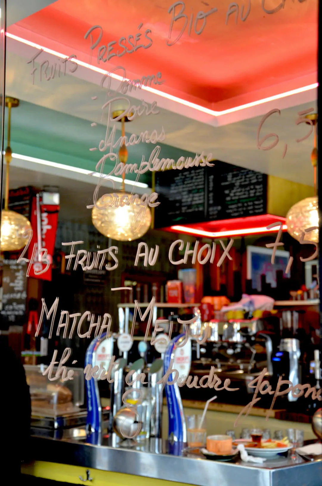 Café la Perle Bar Restaurant Paris