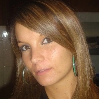 Christelle A