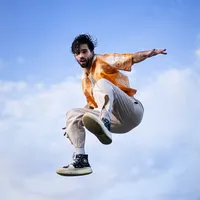 YO