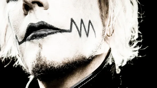 Divergent presents John 5