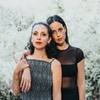 Djamchid Sisters