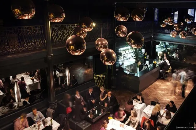 Le Renard, un restaurant karaoké bien branché