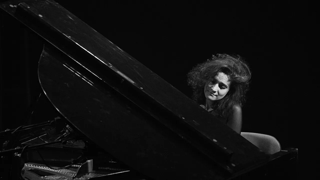 Andrea Bučková au Paris-Prague jazz club