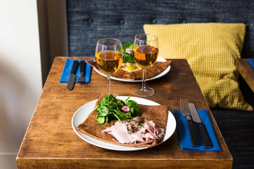 Brutus Batignolles Restaurant Paris