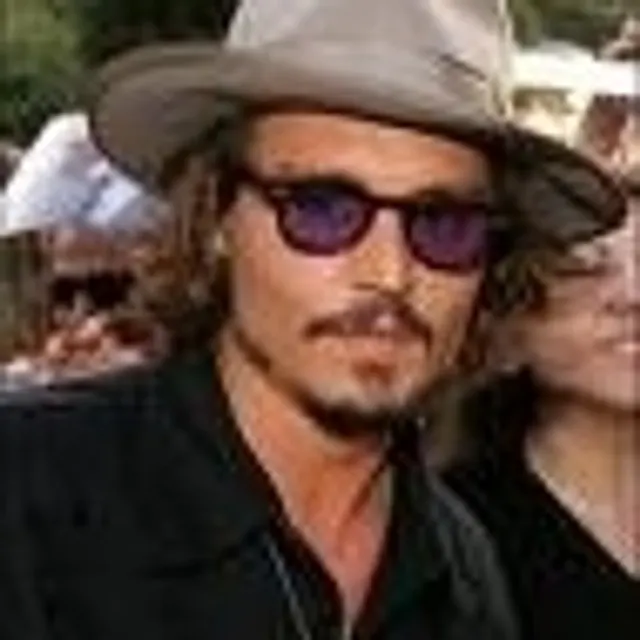 Simon W