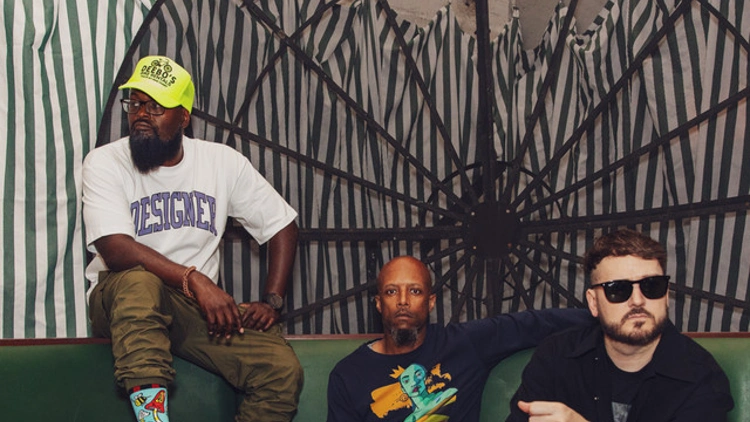 CUNNINLYNGUISTS