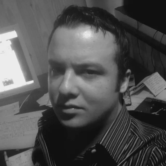 Nicolas E