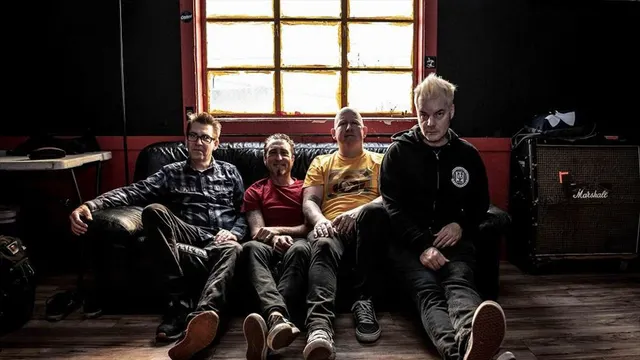 Good Riddance w/ Meantime, Vargouille