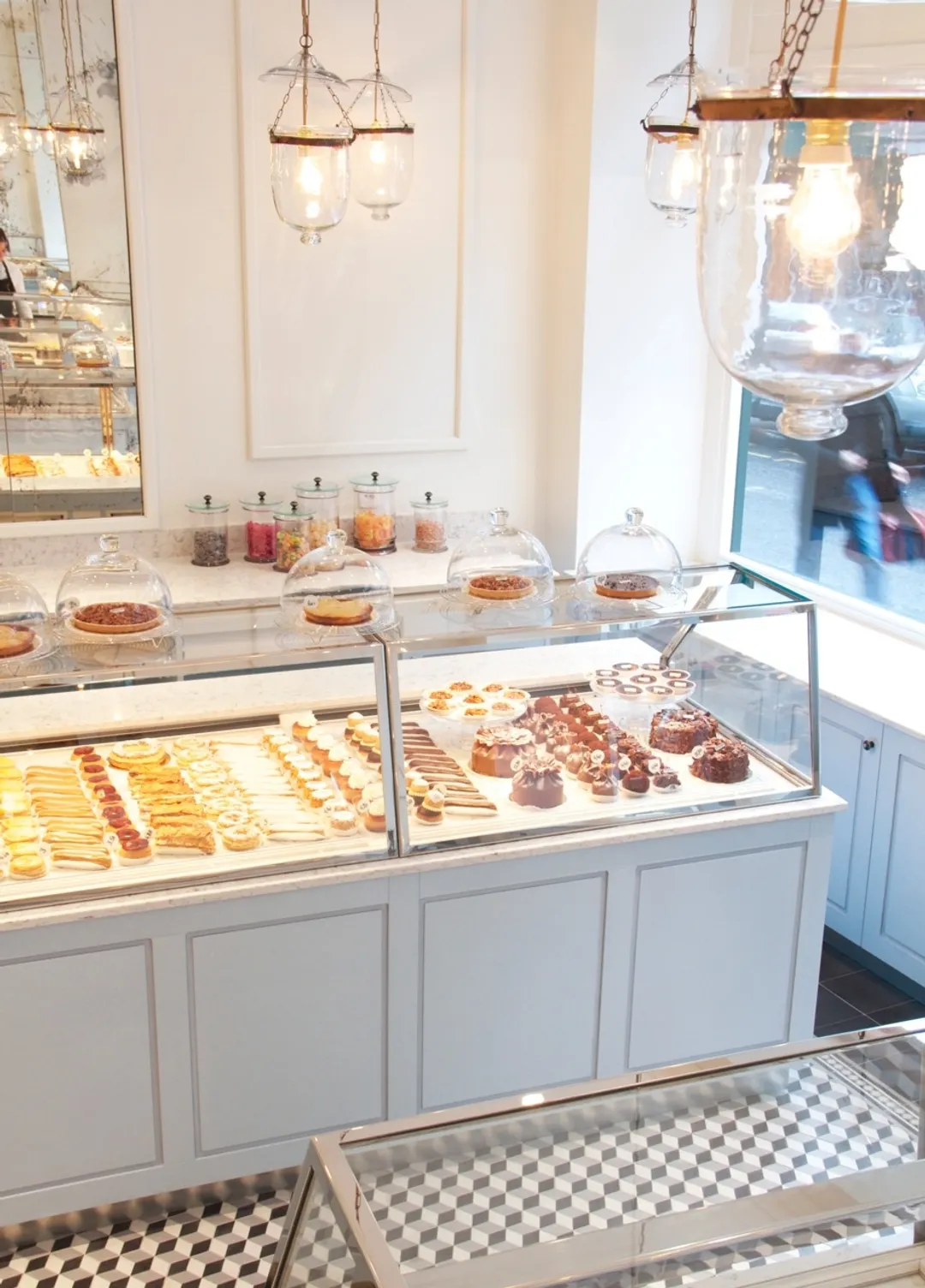 La Pâtisserie des Martyrs - Sébastien Gaudard Shop Paris