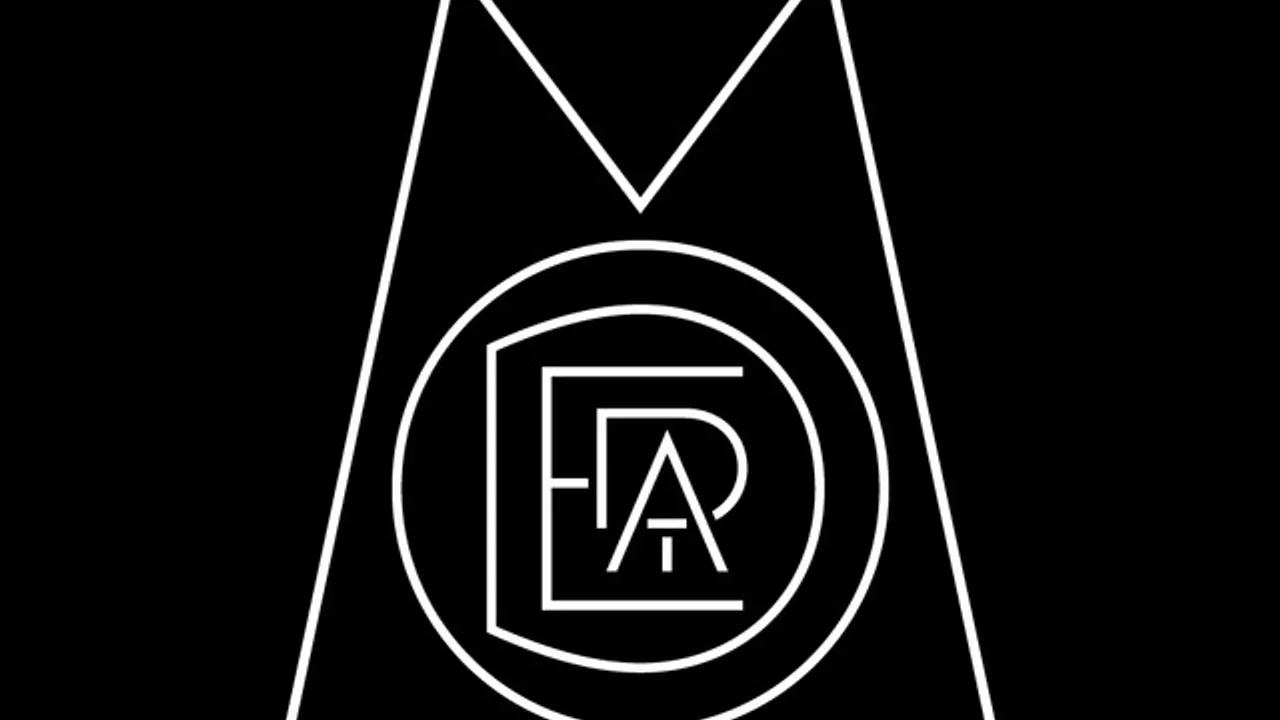 MODERAT
