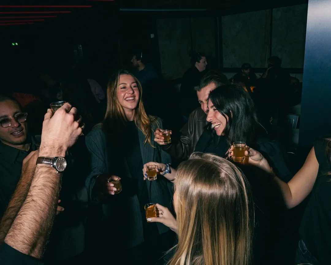 La Fav Restaurant Club Bar Paris
