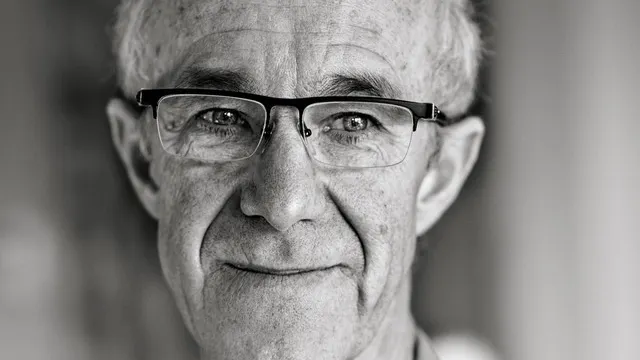 Raymond van het Groenewoud « Archivaris - 75 jaar Raymond »