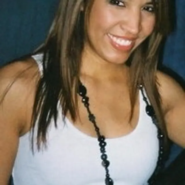 Nina L