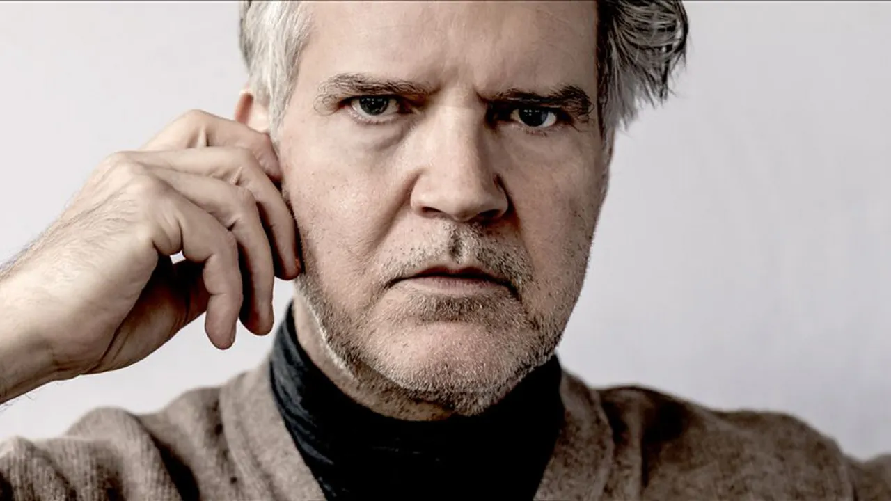 LLOYD COLE