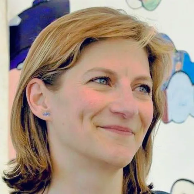 Magali R
